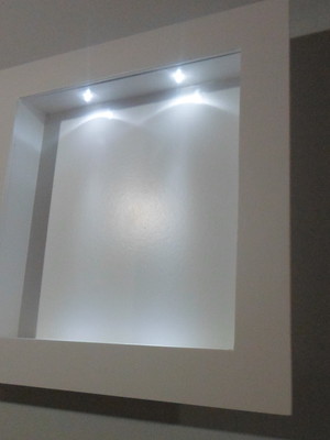 Nicho com led e moldura lisa 40x40x6