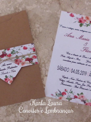 Convite de casamento com envelope kraft e floral dm160
