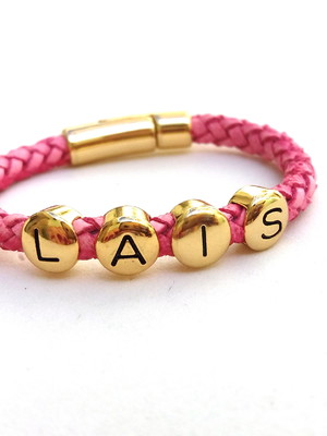 Pulseira infantil couro com nome personalizada fecho imã