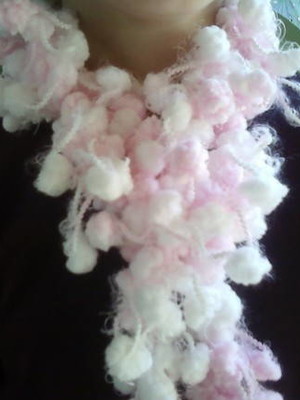 Cachecol pom pom