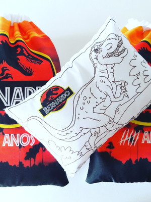 (004) kit almofada pinte e lave +sacolinha jurassic park