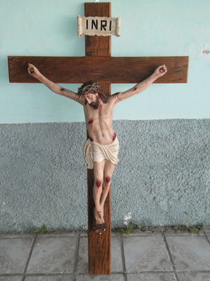 Crucifixo 2 metros resina realismo incrível