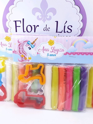 Kit massinha modelar e forminhas unicórnio