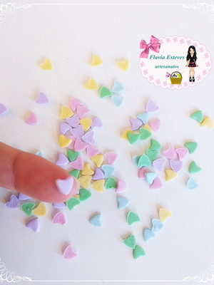 Granulado mini coração de biscuit (pct com 150))