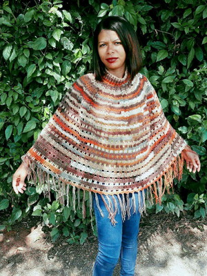 Ponchos em crochê tamanho unico