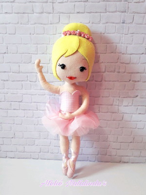 Bailarina feltro roupa rosa