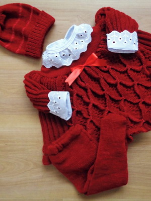 Vestido com calça e touca + body golinha bordado ingles