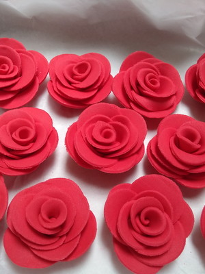 Flor de açúcar- flor rosa vermelha
