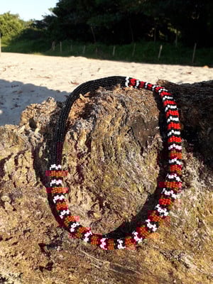 Colar cobra coral