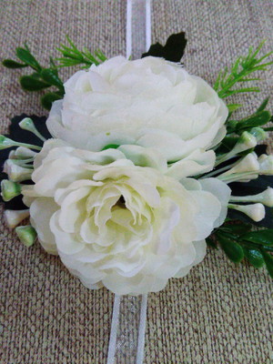 Corsage - pulseira para madrinhas flores artificiais branca