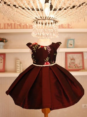 Vestido floral com marsala- promoções