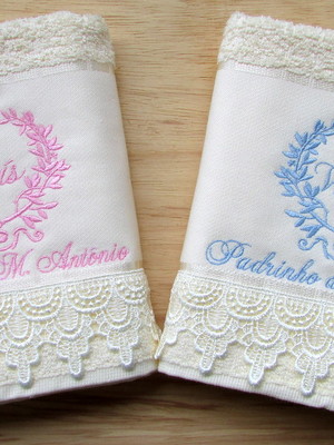 Kit toalhas lembrancinha para padrinhos