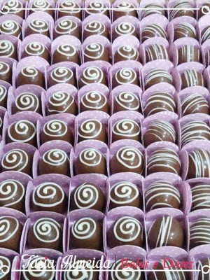 Bombons finos (50 unid) - com recheio