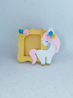 Mini porta retrato lembrancinha tema unicórnio em biscuit