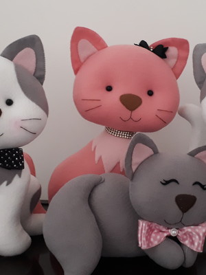 Kit gatos decorativos em feltro