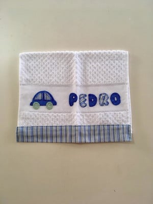 Toalhinha de boca com patch aplique