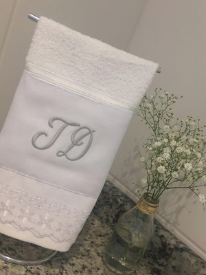 Toalha lavabo monograma
