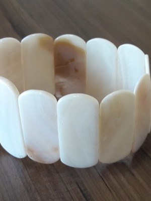 Pulseira de madre perola
