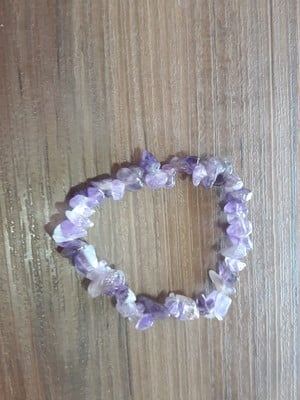 Pulseira de cascalho de ametista