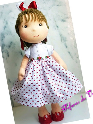 Bonequinha de pano 45cm