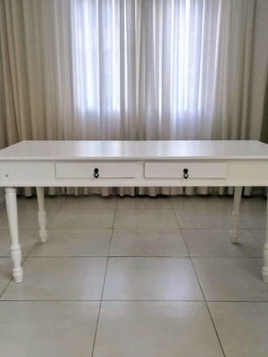 Aluguel para são paulo mesa colonial com gavetas