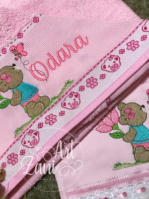 Toalha de banho com capuz + toalha de boca