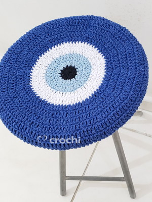 Capinha de banqueta em crochê - olho grego