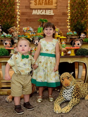 Conjunto safari com vestido da irma