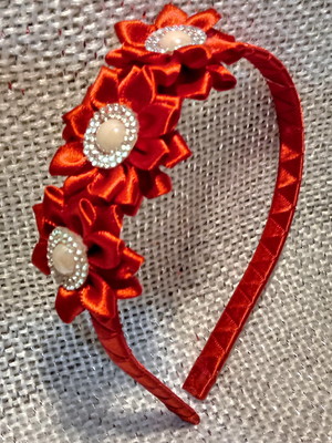 Tiara com 3 flores