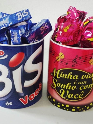 Canecas com chocolate personalizadas