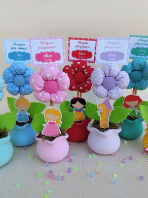 Lembrancinha vasinho princesas