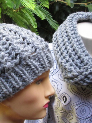 Conjunto cachecol maxi gola e gorro - cinza