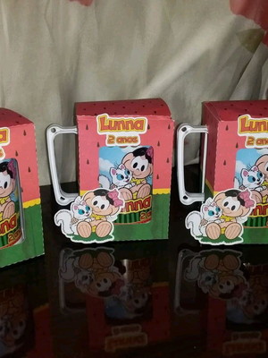 Caneca de acrílico com caixa personalizada magali