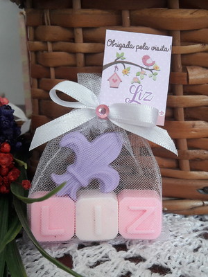 Sachê sabonete letras e flor
