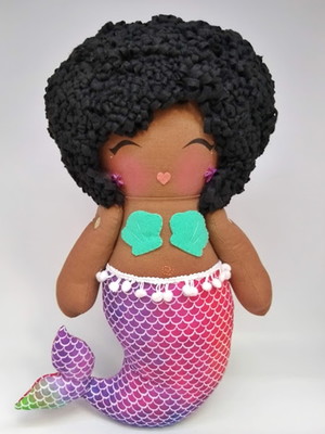 Boneca sereia negra