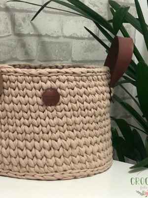 Cesto 30x20cm com alça de couro sintético