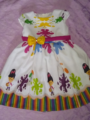 Vestido infantil aquarela