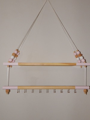 Prateleira balanço pinus com cabideiro 60x15cm