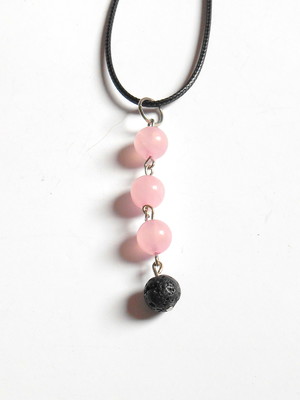 Cordão colar com quartzo rosa e difusor aromaterapia