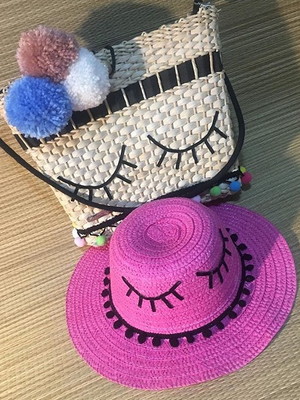 Bolsa de palha quadrada e chapéu infantil customizados