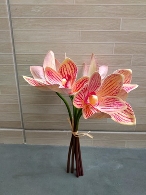 Buquê orquídea salmão artificial!