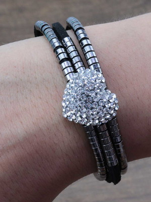 Pulseira coração cristal cristal semijoia banho ródio negro