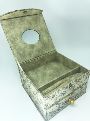 Porta jóias em cartonagem co espelho