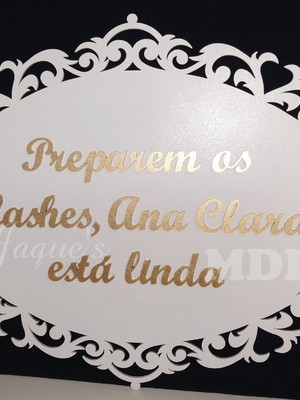 Placa oval personalizada com aplique