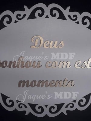Placa oval personalizada com aplique