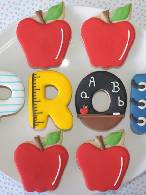 Biscoitos decorados dia dos professores