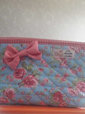 Necessaire para maquiagem