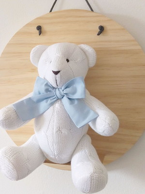 Placa com urso em tricot