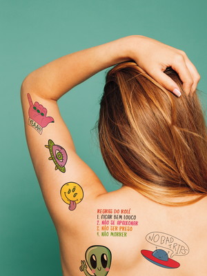Tatuagem temporária alien carnaval 2024