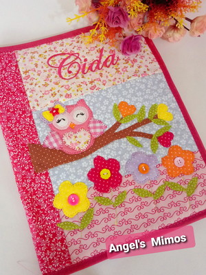 Capa de caderno coruja rosa